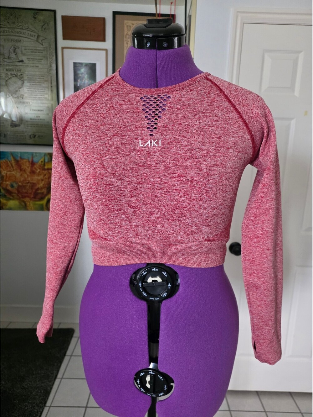 Womens Laki Active size small long sleeve crop